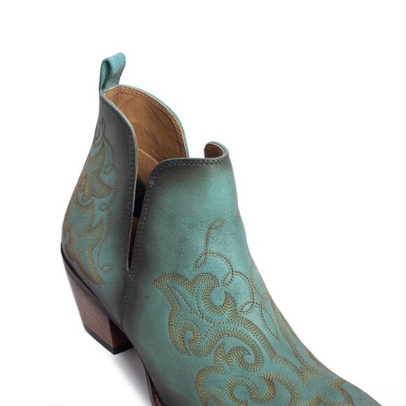 NWT Leather Western Embroidered Booties Boots - Picture 8 of 9